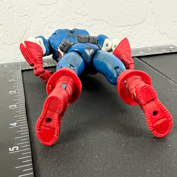 Marvel Legends Toybiz Face Off CAPTAIN AMERICA Steve Rogers 6" Action Figure - Picture 8 of 9